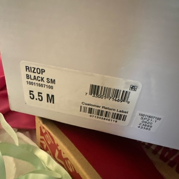 Brand new in box - Picture 4 of 4